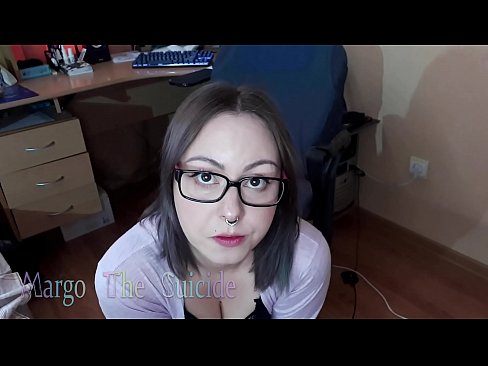 ❤️ Нүдний шилтэй тачаангуй охин камер дээр Шодойг гүн хөхөж байна ❤️ Секс видео манайд